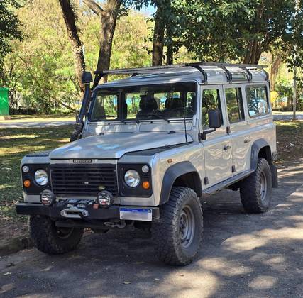 LAND ROVER DEFENDER 2.5 STD 110 4X4 TURBO DIESEL 4P MANUAL LAND ROVER DEFENDER 2.5 STD 110 4X4 TURBO DIESEL 4P MANUAL